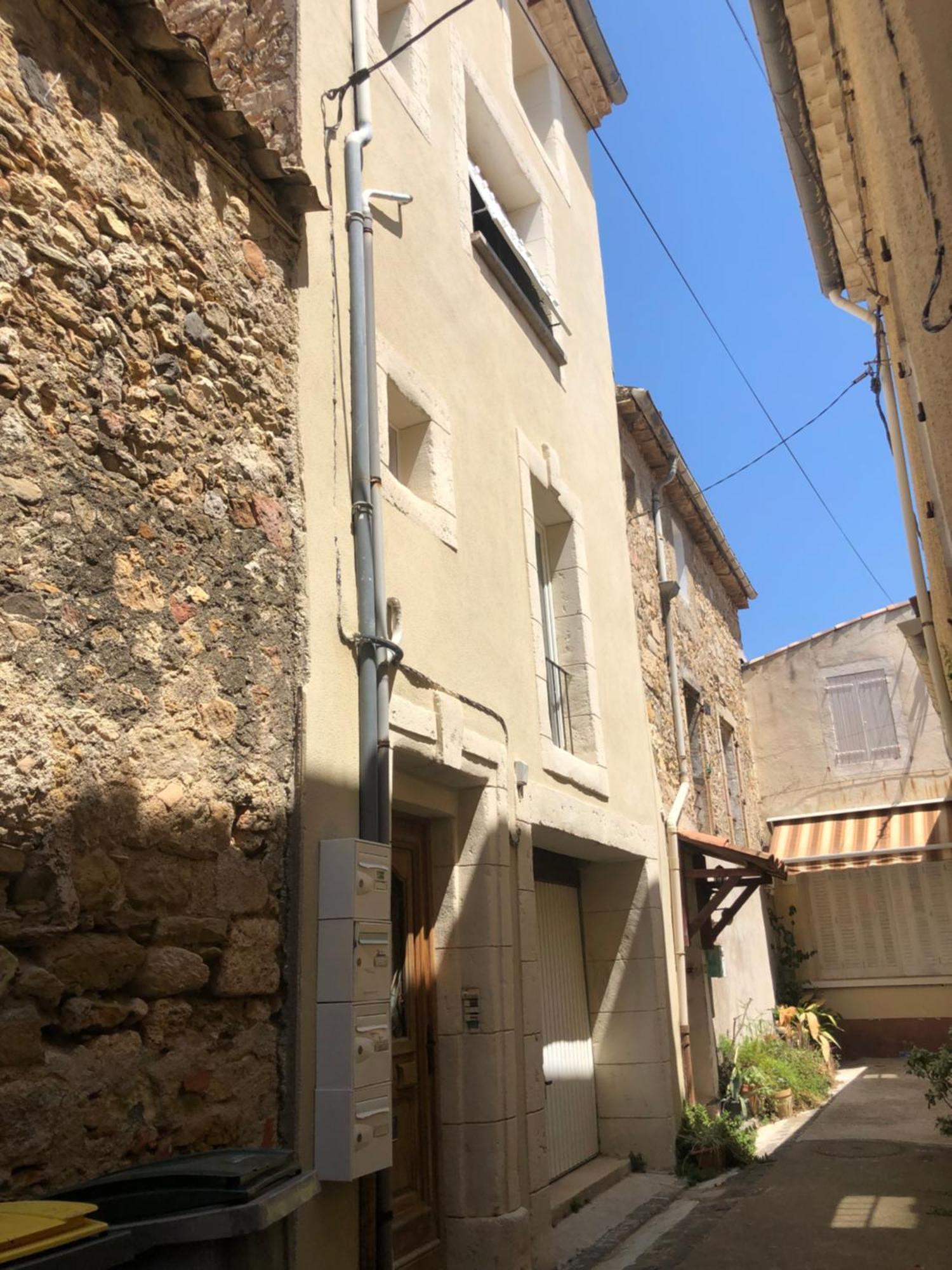 Appartement Au Dernier Etage Avec Terrasse Et Belle Vue Sur Nature Environnante Roujan Exterior foto